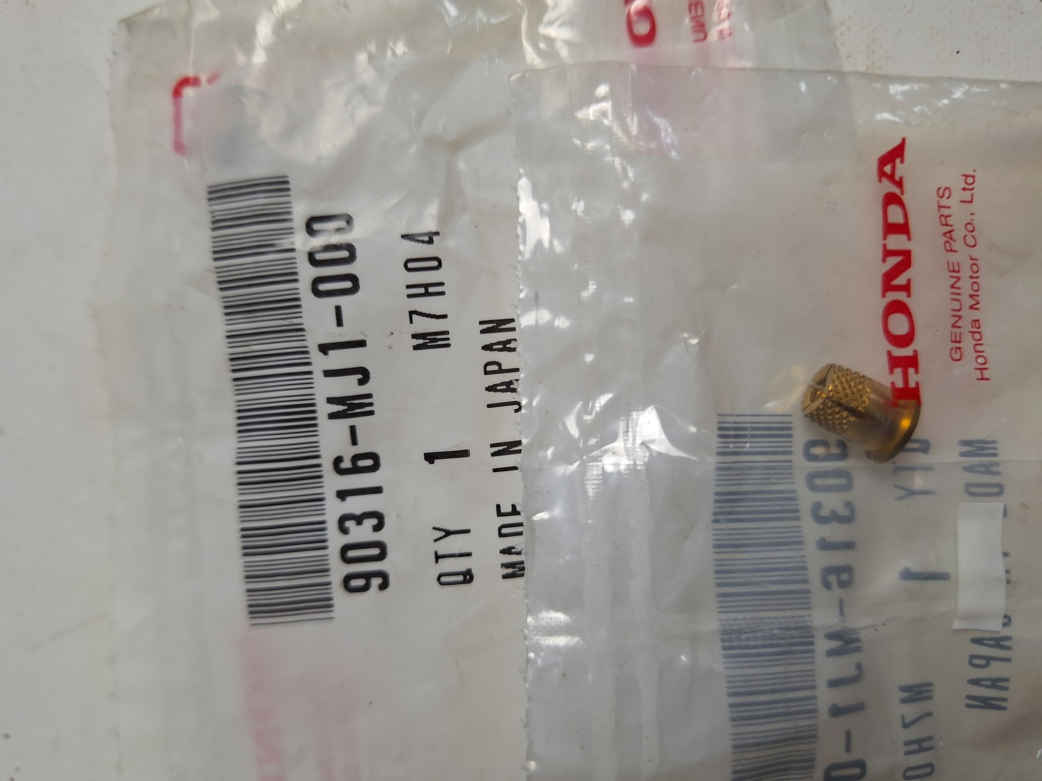 Picture of EINSETZMUTTER, M5  90316-MJ1-000  CBX750 SCE-J